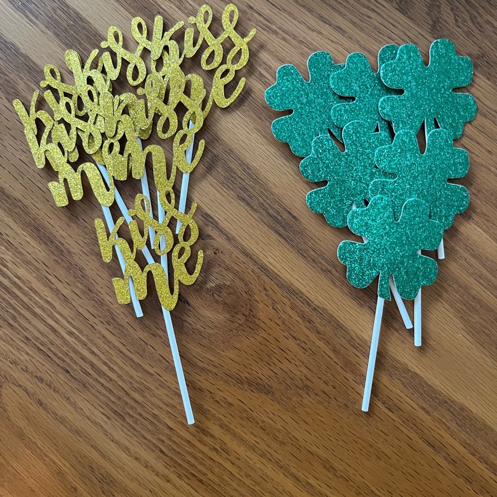 12 Dozen Gold and Green Glitter Party Picks - Home Party Supplie